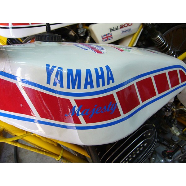 Yamaha Majesty paire de stickers réservoir