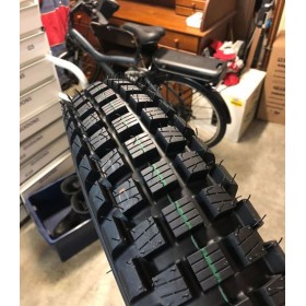 Pneu Arrière IRC 4.00 x 18 Tube Type